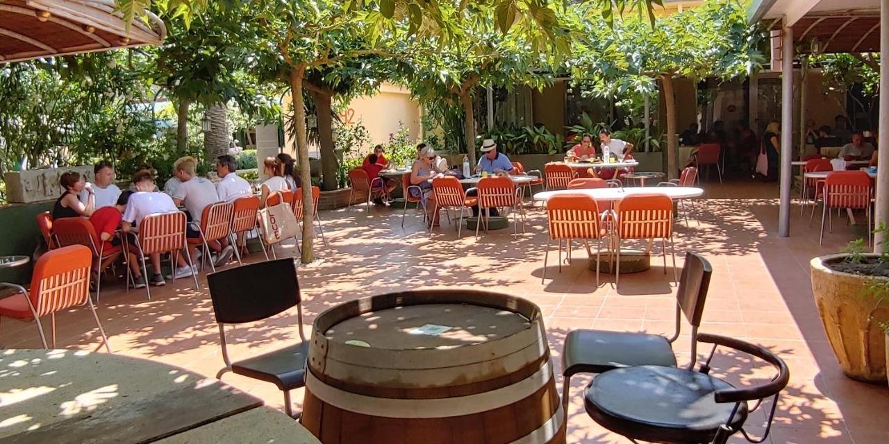 Hotel Riomar Sant Marti d'Empuries Exterior photo