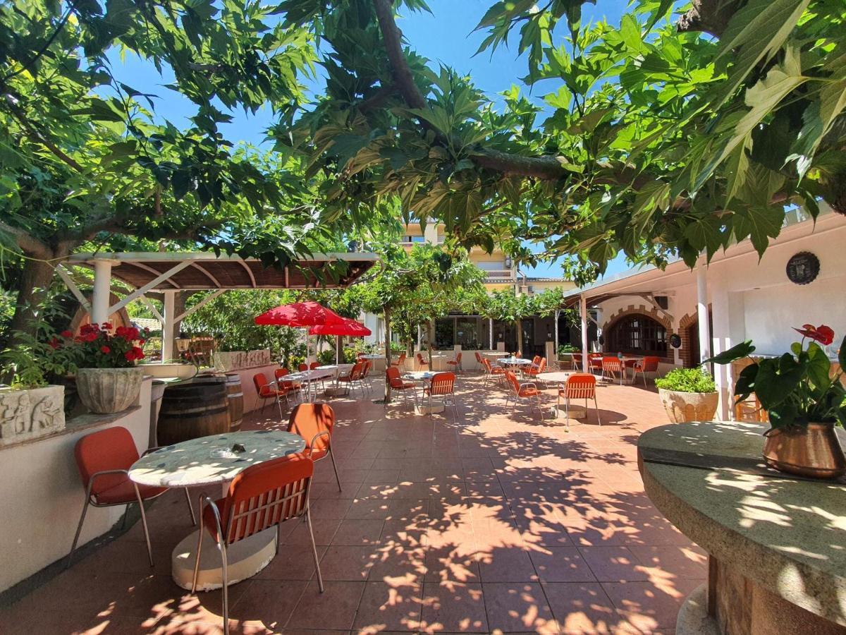 Hotel Riomar Sant Marti d'Empuries Exterior photo